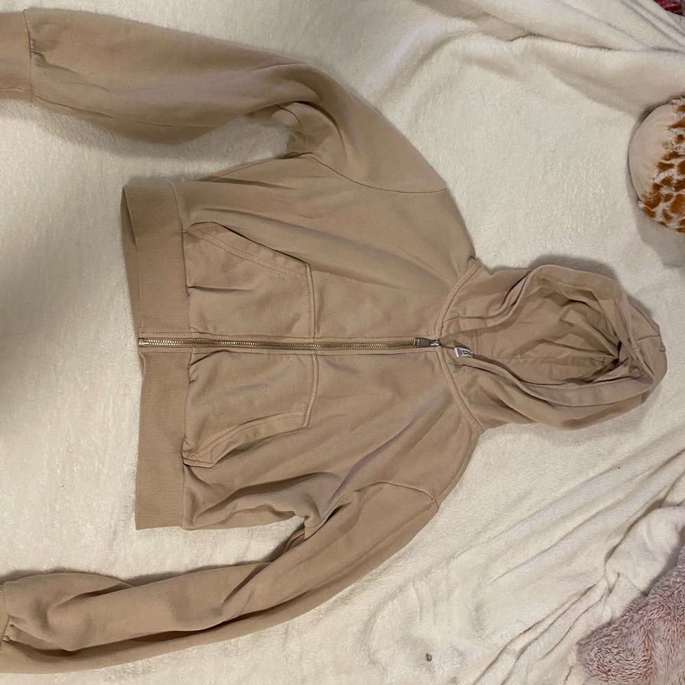 Cropped sweatshirt!!!